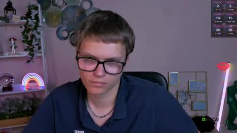 Alex online show from 05-13-26, 06:44