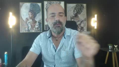 Snapshot of alex_saints_ce chatting on 04-27-26, 11:41 Alex Saints online show from 04-27-26, 11:41