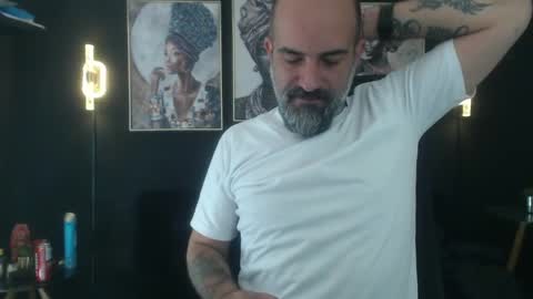 Snapshot of alex_saints_ce chatting on 04-28-26, 02:33 Alex Saints online show from 04-28-26, 02:33