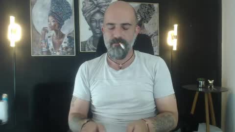 Snapshot of alex_saints_ce chatting on 05-05-26, 01:19 Alex Saints online show from 05-05-26, 01:19