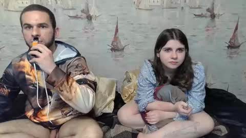 Alex and Sarah online show from 02-10-25, 10:40