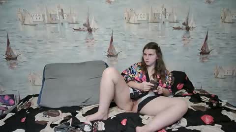 Alex and Sarah online show from 09-24-25, 08:23