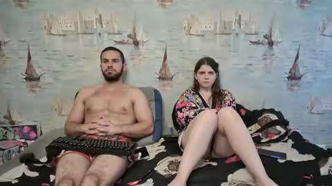 Alex and Sarah online show from 09-25-25, 02:21