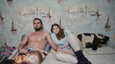 Alex and Sarah online show from 10-17-25, 08:44