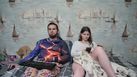 Alex and Sarah online show from 11-03-25, 10:32