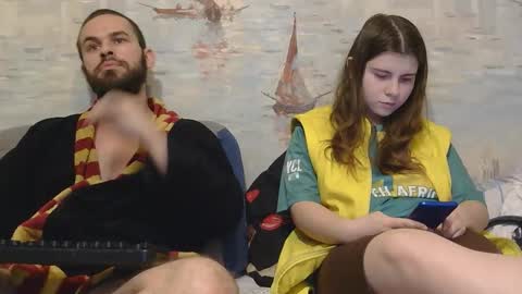 Alex and Sarah online show from 02-11-26, 04:06