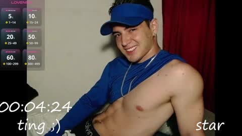 Snapshot of alex_smith0 chatting on 02-02-25, 11:21 online show from 02-02-25, 11:21