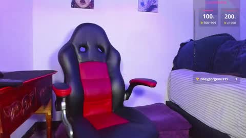 Snapshot of alex_smith0 chatting on 02-10-25, 04:19 online show from 02-10-25, 04:19