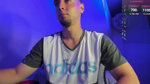 Snapshot of alex_smith0 chatting on 12-19-25, 06:15 online show from 12-19-25, 06:15