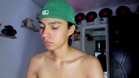 Alex online show from 11-11-25, 04:18