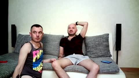 Alex and Tobey online show from 10-05-25, 01:37