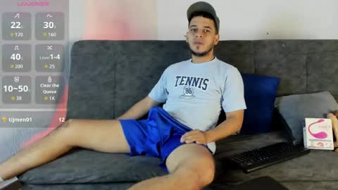 Alex Woll online show from 04-20-26, 02:42