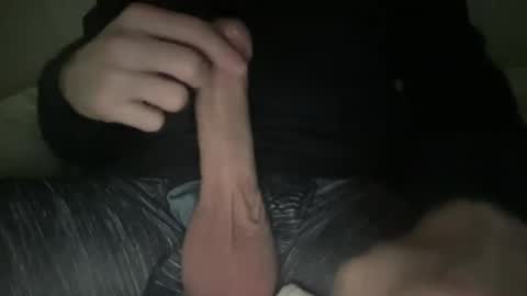 Snapshot of alex_xmx chatting on 12-14-25, 05:24 Alex online show from 12-14-25, 05:24