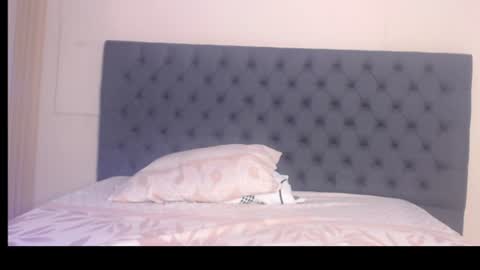 Snapshot of alexa__11 chatting on 06-15-26, 12:07 alexa__11 online show from 06-15-26, 12:07