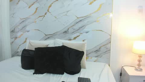 Snapshot of alexa_star1 chatting on 02-22-25, 05:35 Alexa online show from 02-22-25, 05:35