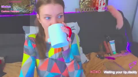 Snapshot of alexa_stoun chatting on 01-19-25, 04:04 Alexa online show from 01-19-25, 04:04