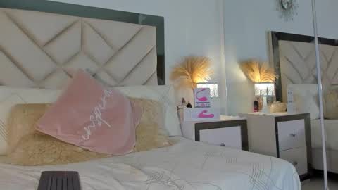 Snapshot of alexa_tobar chatting on 09-10-25, 11:16 alexa_tobar online show from 09-10-25, 11:16