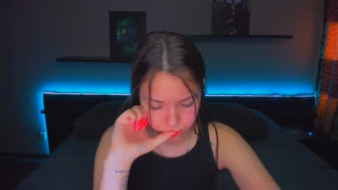 angel online show from 04-08-26, 12:54