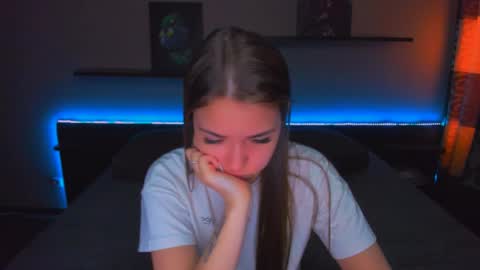 angel online show from 04-22-26, 01:30