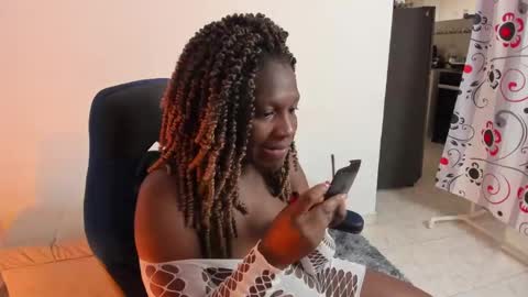 Snapshot of alexagons chatting on 09-30-25, 11:48 alexagons online show from 09-30-25, 11:48