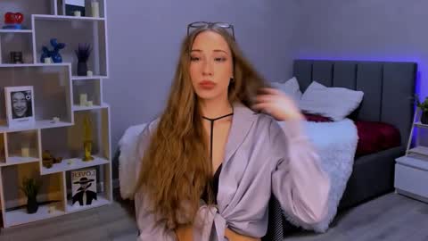 AlexaHarmon online show from 11-21-25, 06:45