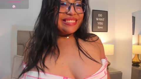 Snapshot of alexamadisson chatting on 03-07-25, 04:44 Alexa online show from 03-07-25, 04:44