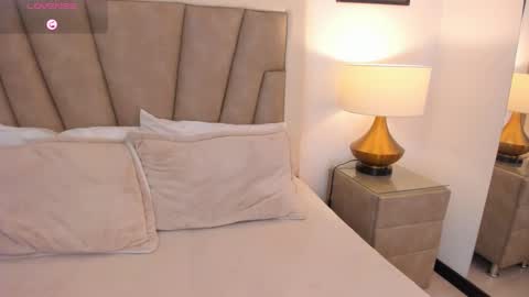 Snapshot of alexamadisson chatting on 03-12-25, 08:41 Alexa online show from 03-12-25, 08:41