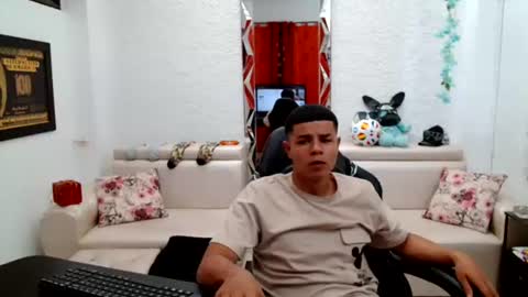 Snapshot of alexander_cr chatting on 07-10-26, 08:44 Alexander online show from 07-10-26, 08:44