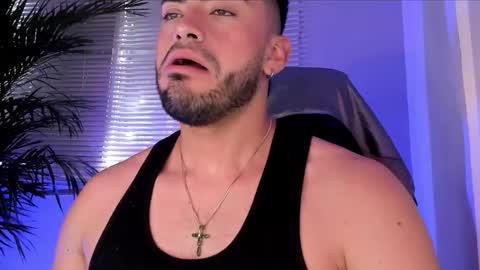 Snapshot of alexander_diiaz chatting on 10-22-25, 04:07 Alexander Diaz online show from 10-22-25, 04:07