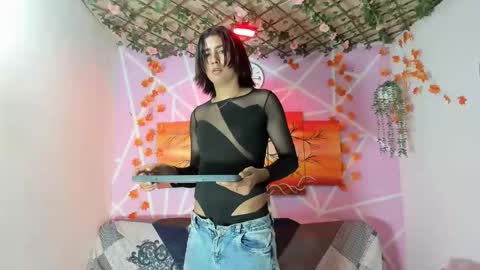 chicos hot online show from 02-21-26, 03:18