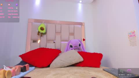alexandra_holms1 online show from 05-20-26, 02:23