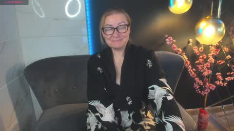 Alexandra online show from 12-22-24, 11:09