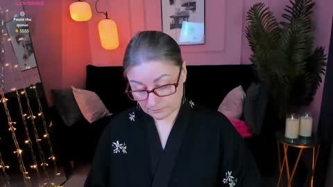 Alexandra online show from 02-25-26, 08:40