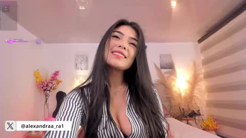 Snapshot of alexandra_ra1 chatting on 02-17-25, 10:03 Alexandra Rodriguez online show from 02-17-25, 10:03