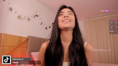 Snapshot of alexandra_ra1 chatting on 11-06-25, 11:59 Alexandra Rodriguez online show from 11-06-25, 11:59