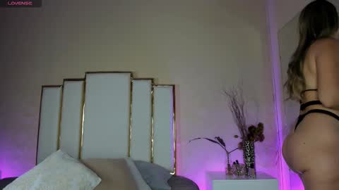 alexandraa_gomez online show from 11-23-25, 02:50