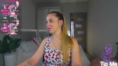 alexandracandy online show from 06-11-26, 02:15