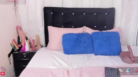 Snapshot of alexandranovaa chatting on 05-13-26, 12:19 Alexandra novaa online show from 05-13-26, 12:19