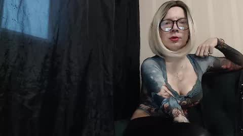 Alexandra online show from 11-13-25, 07:40