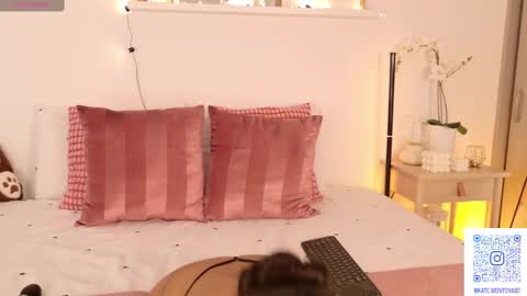 Snapshot of alexaporter chatting on 10-15-25, 08:09 Alexa online show from 10-15-25, 08:09