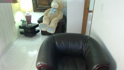 Snapshot of alexatai chatting on 06-13-26, 11:24 alexatai online show from 06-13-26, 11:24