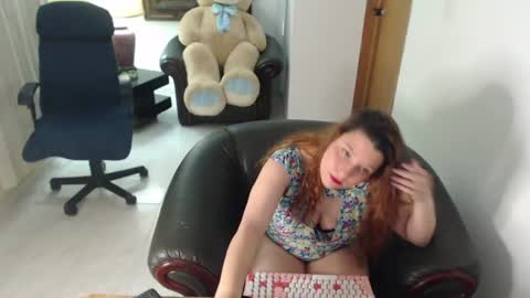 Snapshot of alexatai chatting on 07-17-26, 02:18 alexatai online show from 07-17-26, 02:18