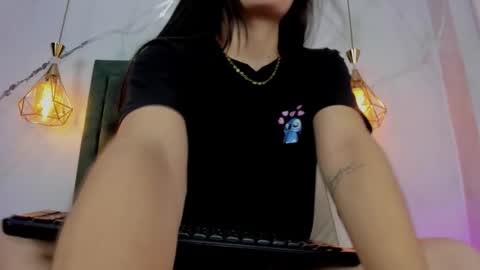    online show from 11-12-25, 09:47