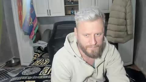 Snapshot of alexboy2022 chatting on 02-19-26, 05:42 onlyfans..alexyno2022 online show from 02-19-26, 05:42