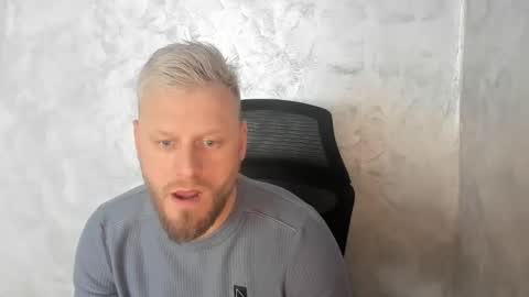 Snapshot of alexboy2022 chatting on 02-22-26, 11:42 onlyfans..alexyno2022 online show from 02-22-26, 11:42