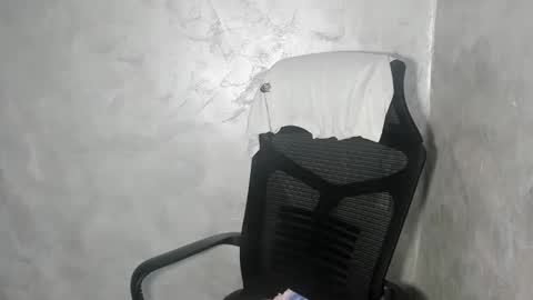 Snapshot of alexboy2022 chatting on 03-06-26, 12:01 onlyfans..alexyno2022 online show from 03-06-26, 12:01