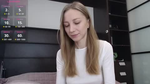 Snapshot of alexcandy69 chatting on 03-11-26, 05:13 Alex Candy online show from 03-11-26, 05:13