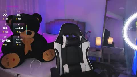 Snapshot of alexia_mattel chatting on 09-11-25, 08:58 alexia mattel online show from 09-11-25, 08:58