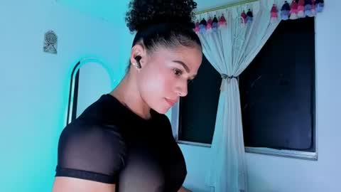 Snapshot of alexiafit chatting on 07-11-26, 01:47 alexiafit online show from 07-11-26, 01:47