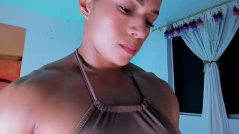 Snapshot of alexiafit chatting on 07-12-26, 06:43 alexiafit online show from 07-12-26, 06:43